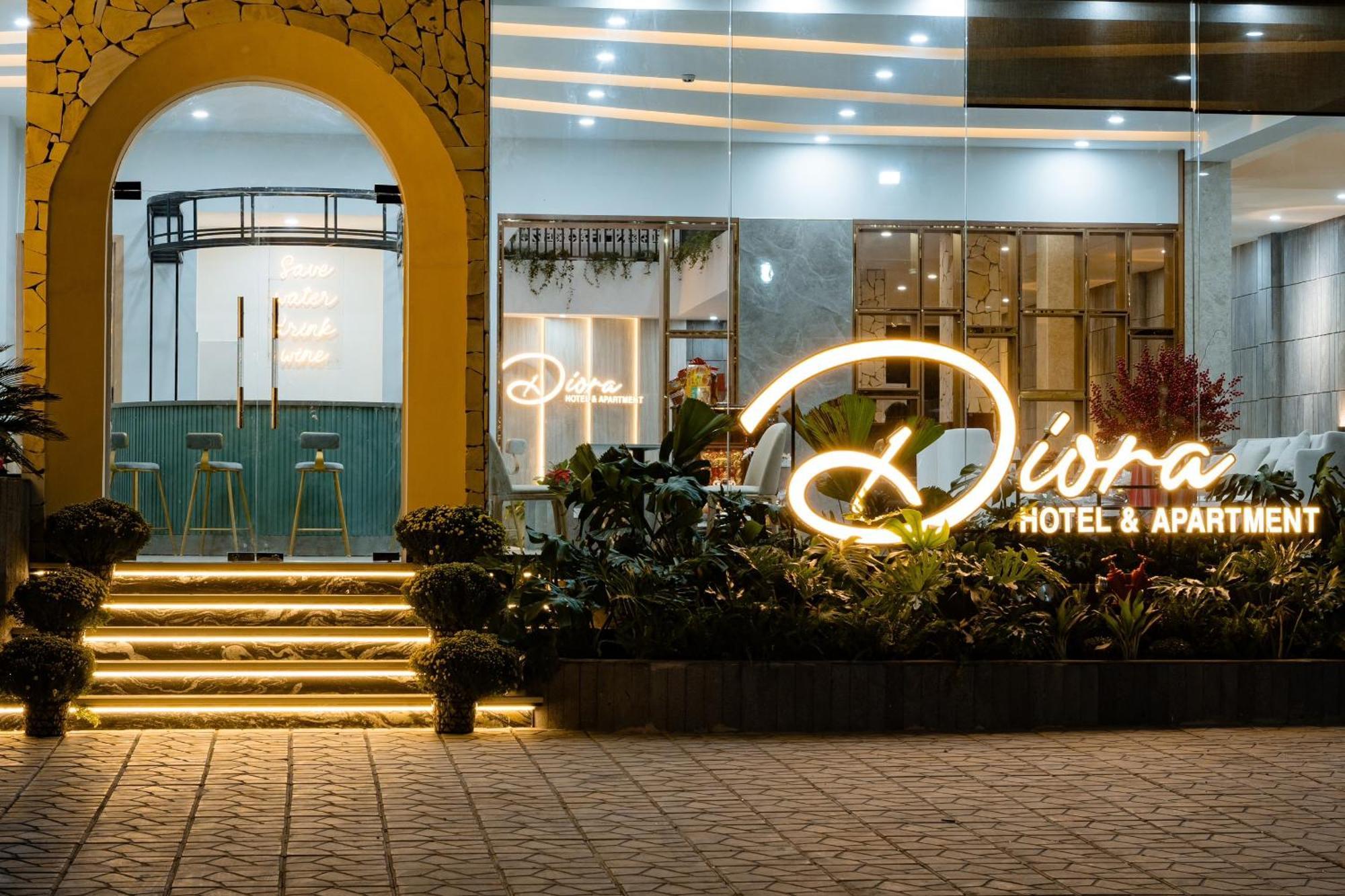 Diora Hotel Pleiku By Hos מראה חיצוני תמונה